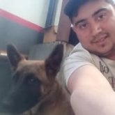 Buscó mujeres buenas. Yo un chico muy