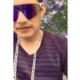 Mujeres divertidas alegres. Soltero