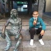 Busco una chica. Bien fuerte. Hola