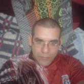 Vendedor. Busco pareja. Mujer.