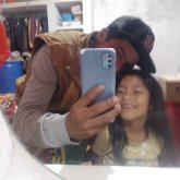 Trabajo. Soy soltero y sin compromiso,