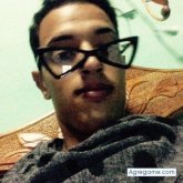 Leohugget chico soltero en 