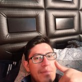 Guapo amable respetuoso. WhatsApp