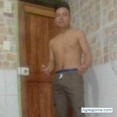 R Carlitos Tello, Chico de Altadena para Chicos en Agregame.