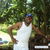 Mbg1106 chico soltero en Azua De Compostela