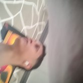 Mujer alegre simpática divertida.