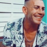 Empleado. Amistad y lo que surja. Hola