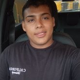 Busco pareja. Joven soltero con moto.