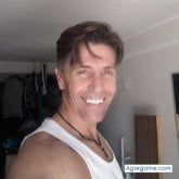 Encuentra Hombres solteros en Los Barrios