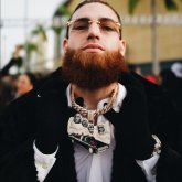 Mujeres cariñosas y divertidas. Cosinar