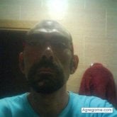 Encuentra Hombres solteros en A Estrada