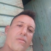 Busco pareja. Mujeres serias. Jugar y