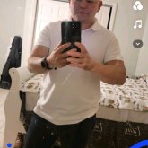 Trabajar. Busco pareja. Por el momento