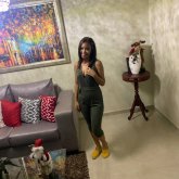 Busco pareja. Personas nuevas. Una