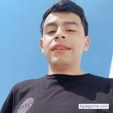 Trabajo. Busco pareja. .. Alegré.