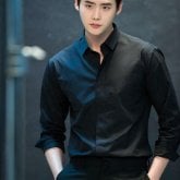 Tengo 17 años y me gusta la musica.