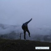 Busco ligar. Una chica que  sincera.