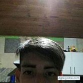 Busco hacer amistades. Chica.