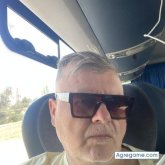 Busco pareja. Hola , busco conocer ,