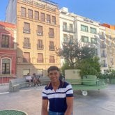 Operador. Chicas Divertida, natural y