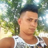 Mujer 25 años. Solteros poraora.