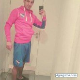 Tomppa chico soltero en Punta Del Este