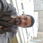 Encuentra Hombres solteros en North Houston