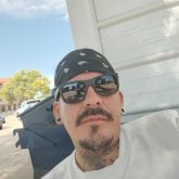 Busco diversión. Soy soltero.