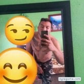 Busco pareja. Chica. Alegre. Bailar.