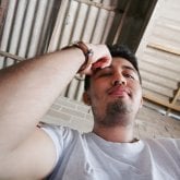 Estudiante. Busco pareja. Busco chatear.