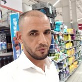 Empleado. Busco mujer seria cerca.