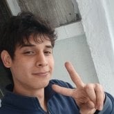 Montador. Alguna chica joven o mayor que