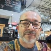 Gente para poder salir con la moto y