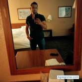 Busco pareja. Amigas. Muy sociable.