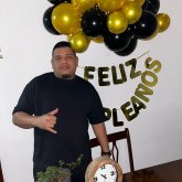 Independiente. Mujer 30 a 55 alegre y