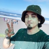 Trabajador independiente. Busco ligar.