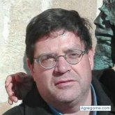 mascota7 chico soltero en Pamplona