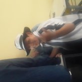 Abogado. A una psicologa con hijos.