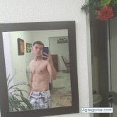 Estudiante. Busco conocer gente.