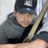 Busco pareja. Todas las chicas son