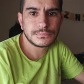 Que sea simpática y a. Soy cariñoso y