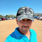 Employee. Busco ligar. Pasarla bien