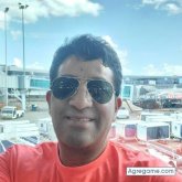 Profeshor chico separado en Newark