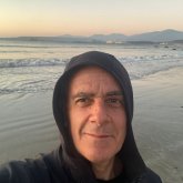 Busco ligar. Una amiga. Tranqui.