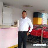 dny36 chico soltero en Elgin