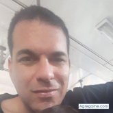 Eduardolanus chico soltero en Lanús