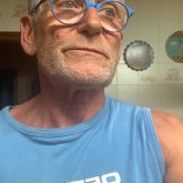 Crkes chico divorciado en La bisbal d'emporda