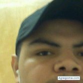 Encuentra Hombres solteros en Marina