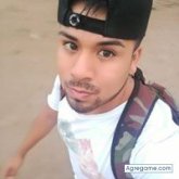 Chatear con eddymiguel7644 de Oquendo