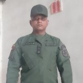 Busco conocer personas y ver qué seda.